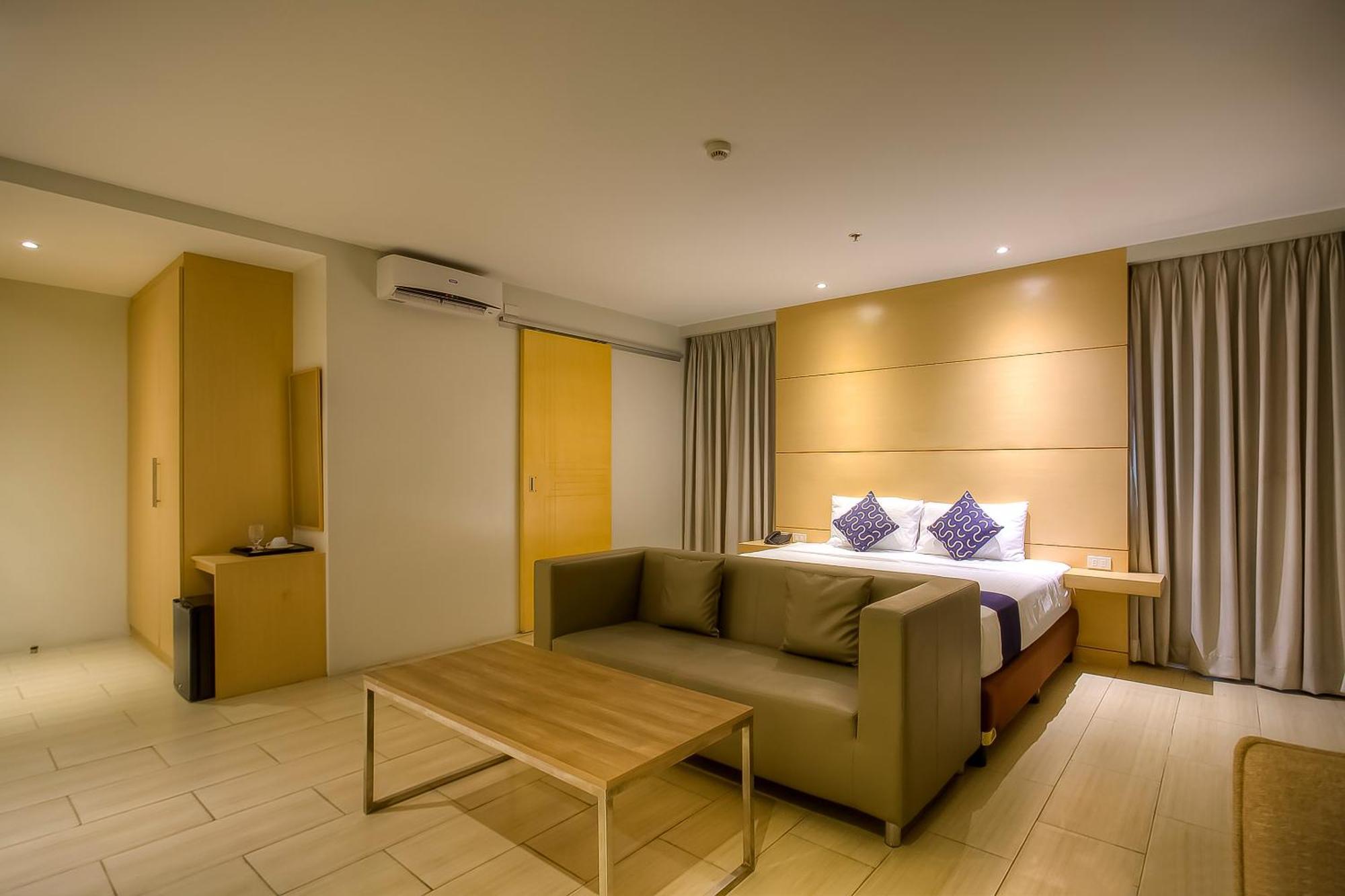 Capital O 827 Speciale Hotel Rosario (Cavite) Exterior foto